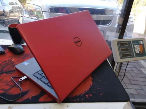**limited edition**DELL INSPIRON 5558*i5-5200U*4gb RAM*1000GB HDD*METALLIC RED*WAVES
